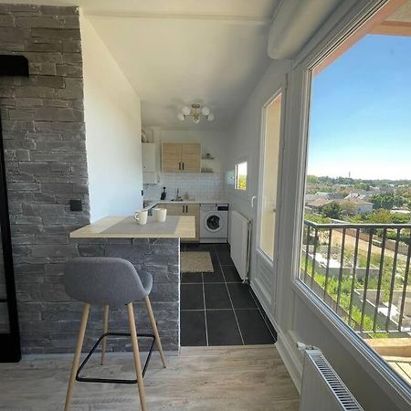 Studio Lumineux / Parking / Sud Loire Lägenhet Saint-Pryvé-Saint-Mesmin Exteriör bild